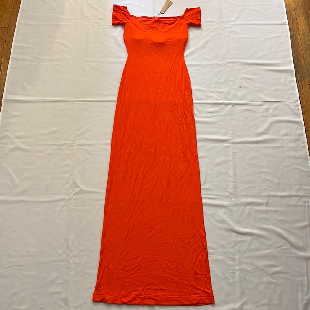 SKIMS SOFT LOUNGE OFF THE SHOULDER DRESS